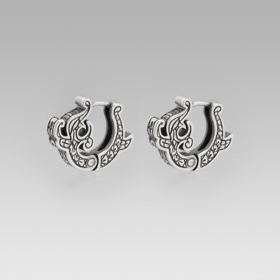 龍 | ピアス＆イヤーカフス by boozebird | Online Boutique Oz