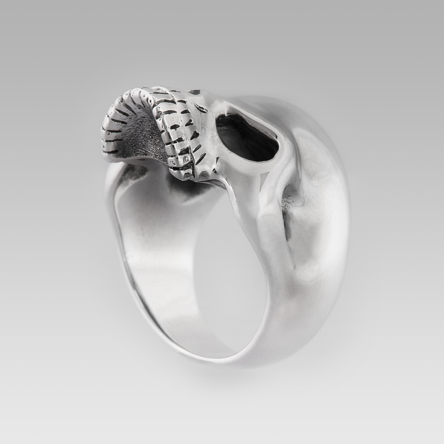 The Skull | Rings by Anonymous | Online Boutique Oz Abstract Tokyo, Japan