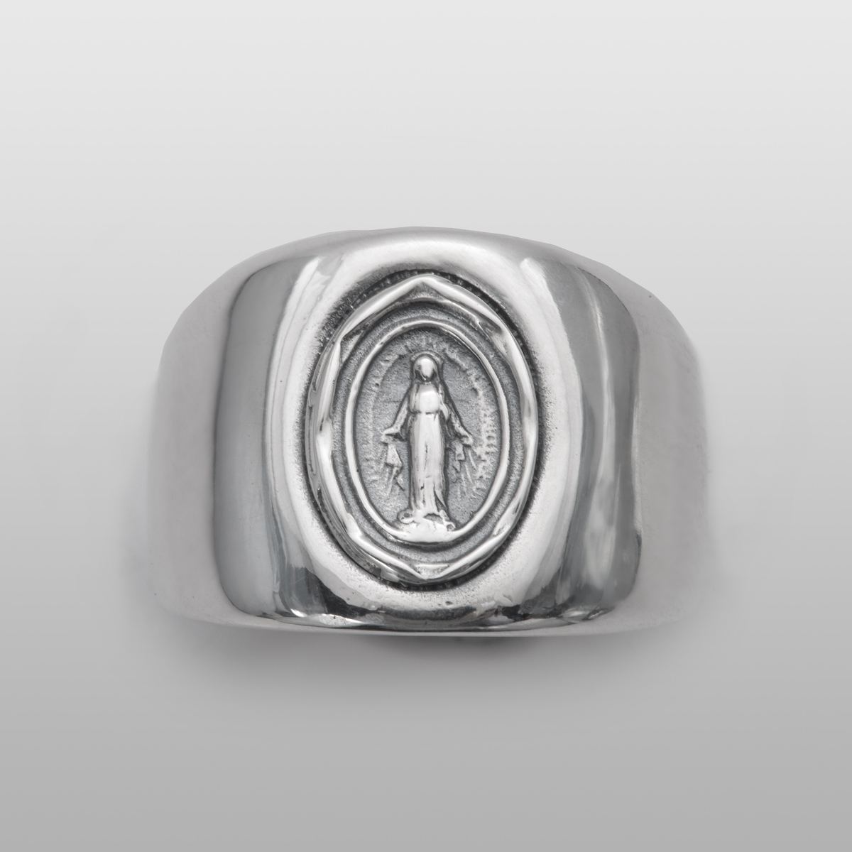 Maria Ring