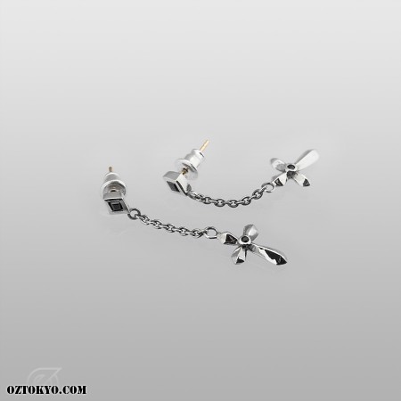 Cross on Chain | Pierces & Ear Cuffs by Oz Abstract Tokyo