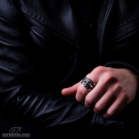 Star Cross (L) | Rings by Oz Abstract Tokyo | Online Boutique Oz