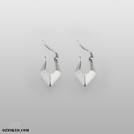 Ear-Fang | Pierces & Ear Cuffs by Oz Abstract Tokyo | Online
