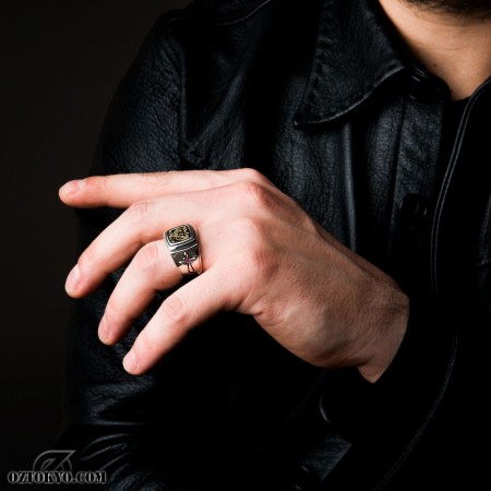 arakata sacai College Ring-BLACK 61kfn8nEOyL._SY300_QL30_.jpg