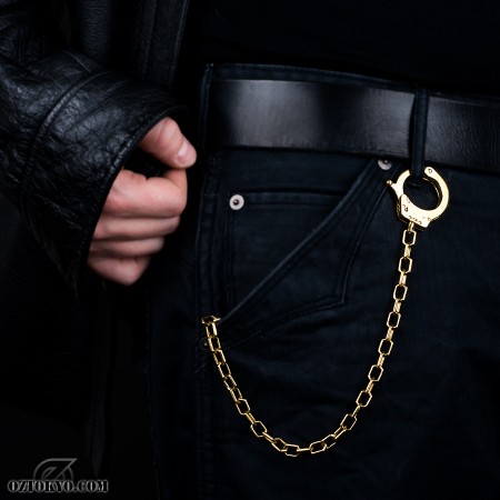 HandCuff Chain (Brass) | Wallet Chains by Oz Abstract Tokyo HandCuff Chain (Brass) | Wallet Chains by Oz Abstract Tokyo