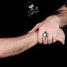 Strange Freak Designs allien skull ring.